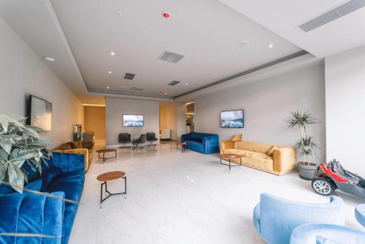 Orbi City Sea View Apartments บาทูมิ ภายนอก รูปภาพ