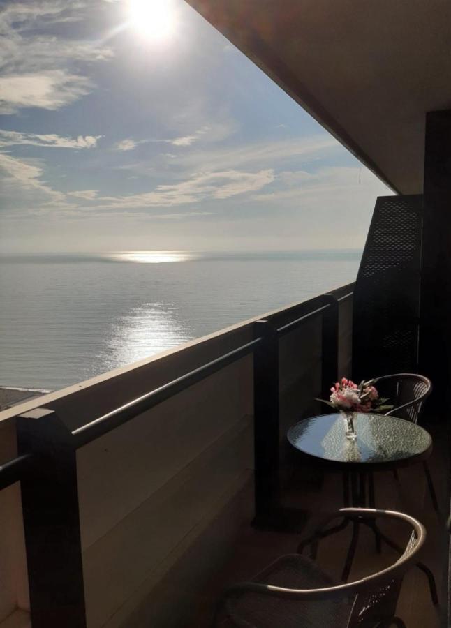 Orbi City Sea View Apartments บาทูมิ ภายนอก รูปภาพ