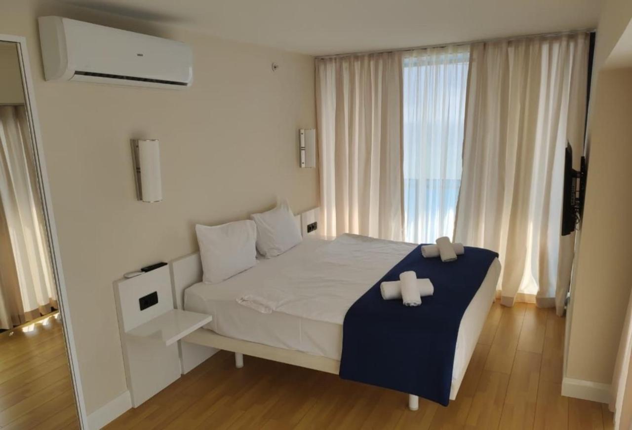 Orbi City Sea View Apartments บาทูมิ ภายนอก รูปภาพ